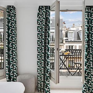 Premium King Room
