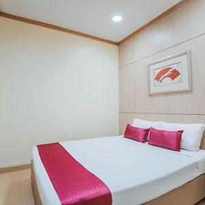 Standard Without Window Queen Room