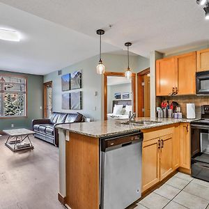 Inviting Rocky Mountain Hot Tub In Top Rated Condo Managed By Little Sister Getaways