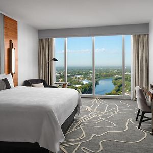 Upper Floors King Room