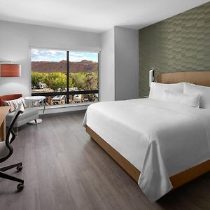 King Room Mountain View