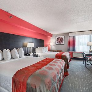 One-Bedroom Suite Two Queen Beds Poolside First Floor Non-Smoking