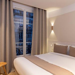Comfort Queen Room