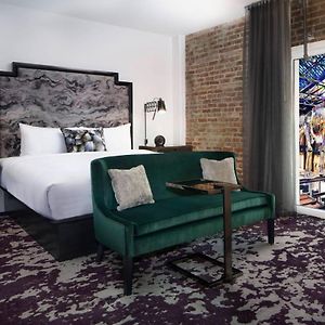 King Room Mobility accessible