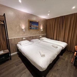 Private Bathroom Triple Room