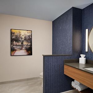 Standard King Room Hearing accessible