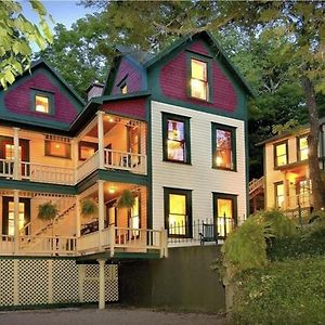 The 1883 Peabody House Bed & Breakfast