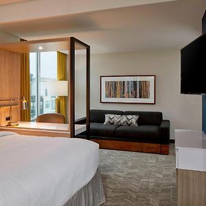 Queen Suite Mobility accessible