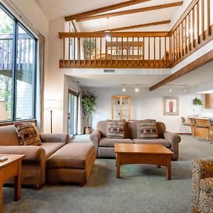 Two-Bedroom King Suite