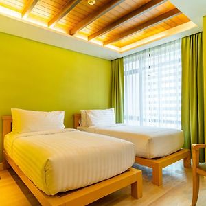 Corner Twin Room