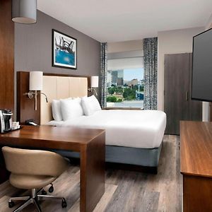 Upper Floors King Suite