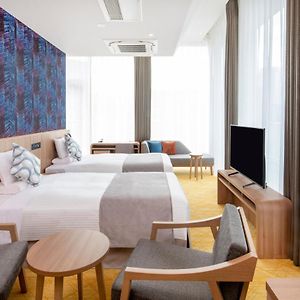 Panoramic Triple Room