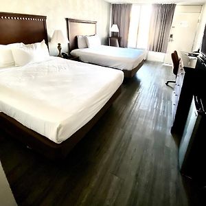 Queen Room Two Queen Beds Non-Smoking