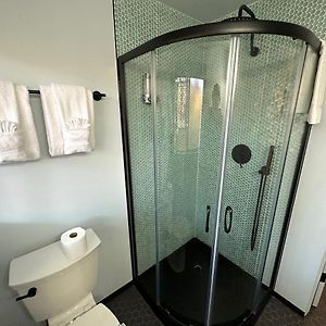 Deluxe Studio