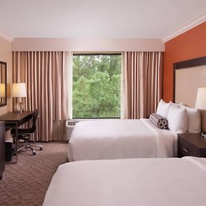 Queen Room Two Queen Beds