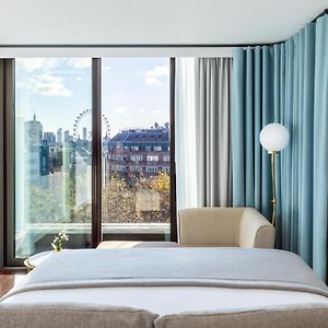 Premium Queen Room