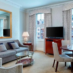 Executive One-Bedroom King Room