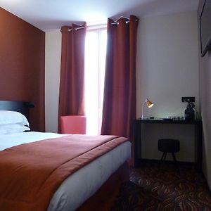 Classic Queen Room