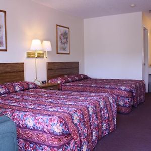 Queen Room Two Queen Beds