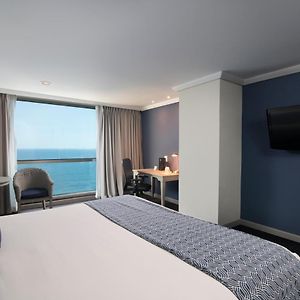 Superior Oceanfront King Room