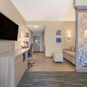 Triple King Suite ADA