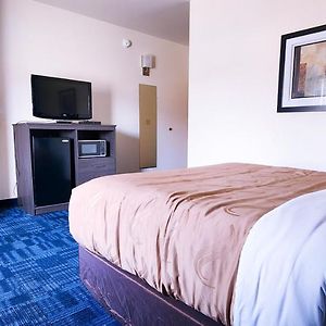 1 Queen Bed Non-Smoking