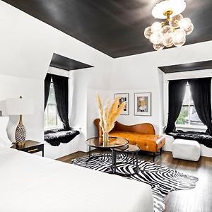Queen Suite