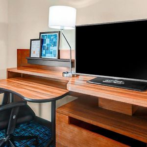 King Suite Hearing accessible