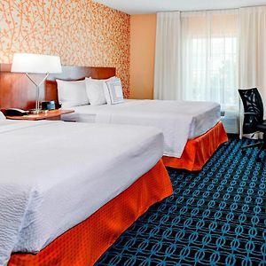 Queen Room Mobility or hearing accessible