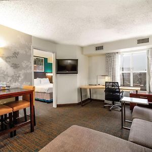 Private One-Bedroom Queen Suite Mobility or hearing accessible