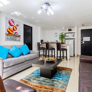 One-Bedroom King Suite