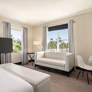 Waldorf Towers Suite