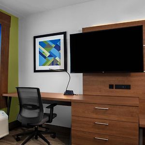 Standard Room Two Queen Beds
