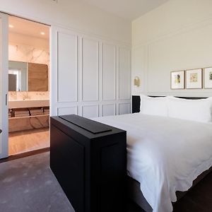 Queen Suite