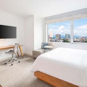 Standard King Room Hearing accessible