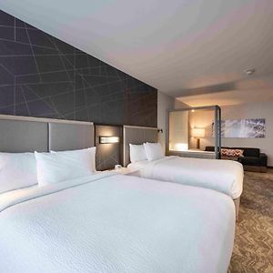 Suite Two Queen Trundle Beds