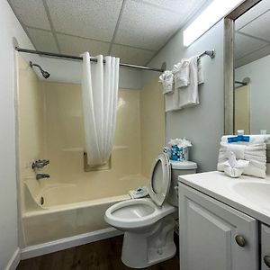 Side View Queen Room