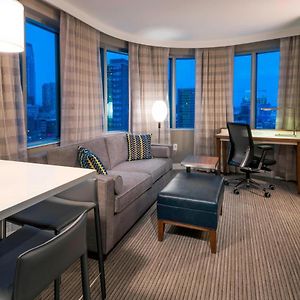 One-Bedroom King Suite