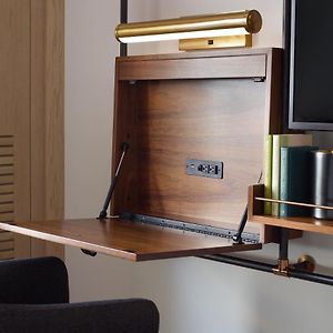 Deluxe  King Room Hearing accessible