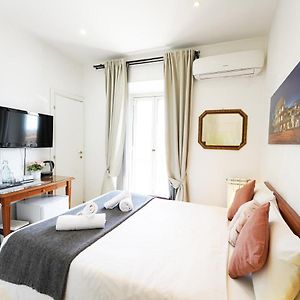 Budget King Room