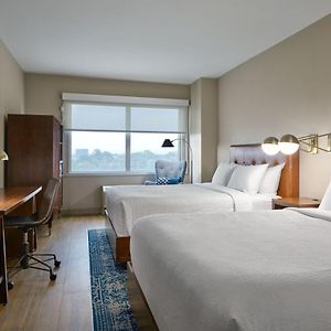Queen Room Two Queen Beds Hearing Accessible