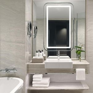 Classic Upper Floors King Room