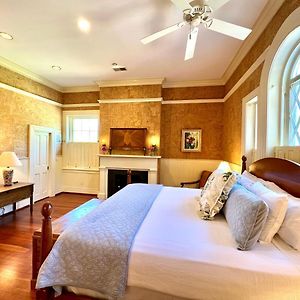 Superior King Suite