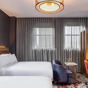 Corner Queen Room