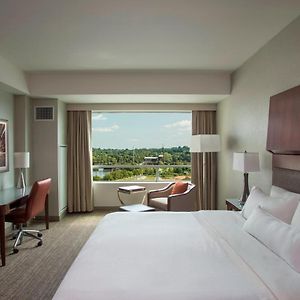 Tradition King Room