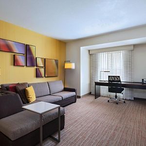 One-Bedroom King Suite