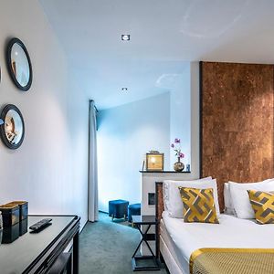 Comfort Queen Room