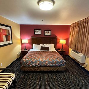 The Royal Victorian Motel