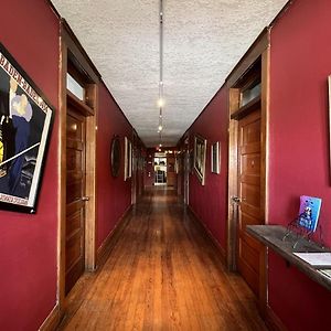 The Oliver House - Adults Only