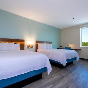 Room Two Queen Beds Smoke
